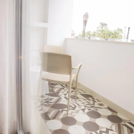 Seasily - Yourself Bed & Breakfast