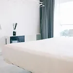 Seasily - Yourself B&B 제프라나에트니아